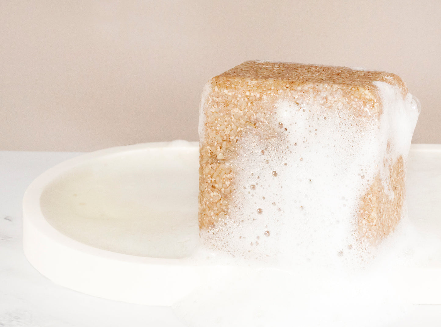 Solid Shampoo Rock for Thin Hair - Ginger, Geranium and Basil